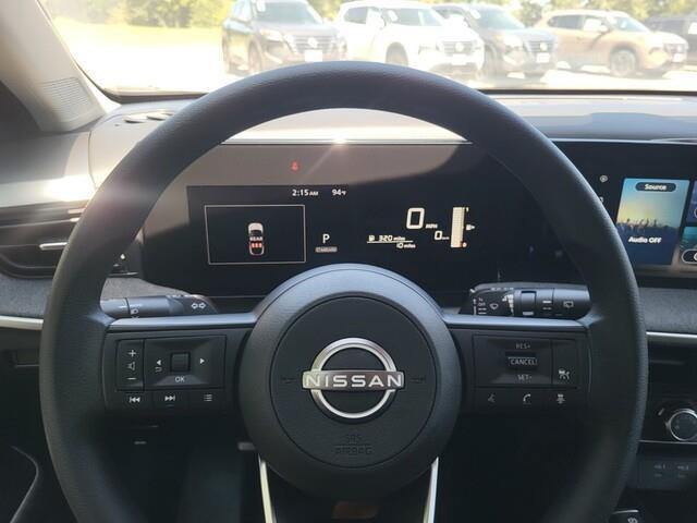 new 2025 Nissan Kicks car, priced at $24,032