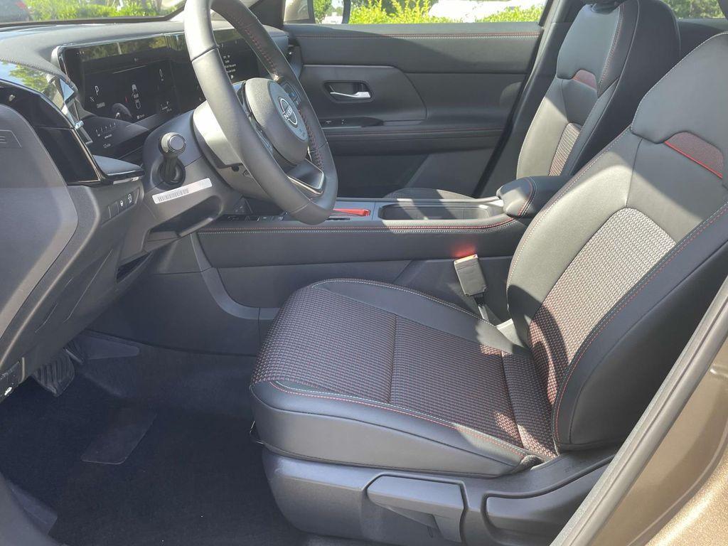 new 2025 Nissan Kicks car, priced at $28,450