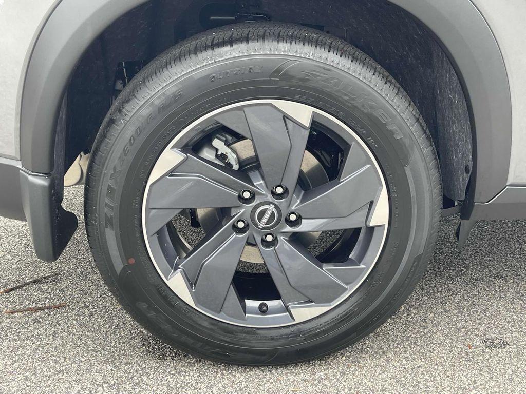 new 2025 Nissan Rogue car, priced at $31,895