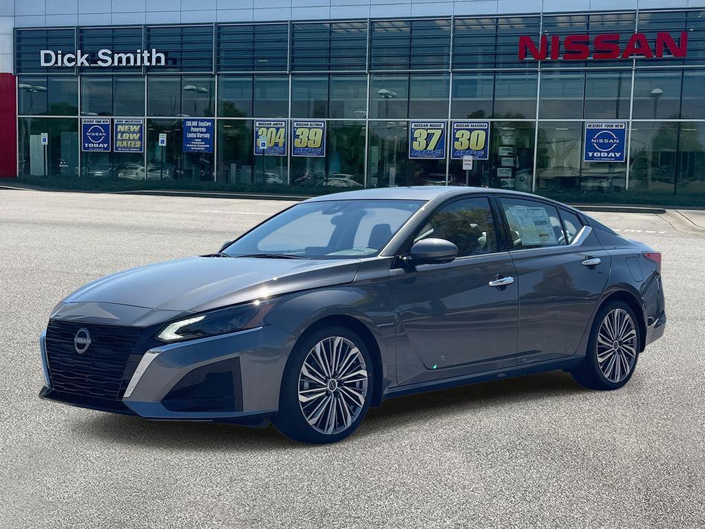 new 2025 Nissan Altima car, priced at $35,785