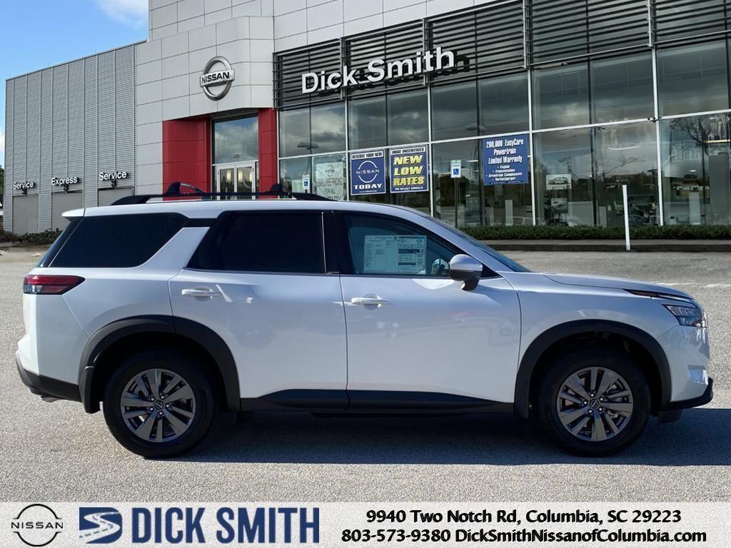 new 2025 Nissan Pathfinder car, priced at $41,583