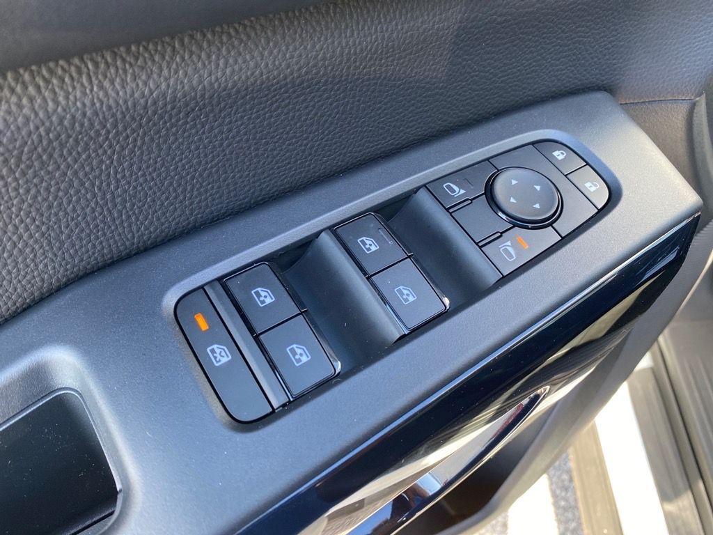 new 2025 Nissan Pathfinder car, priced at $41,584