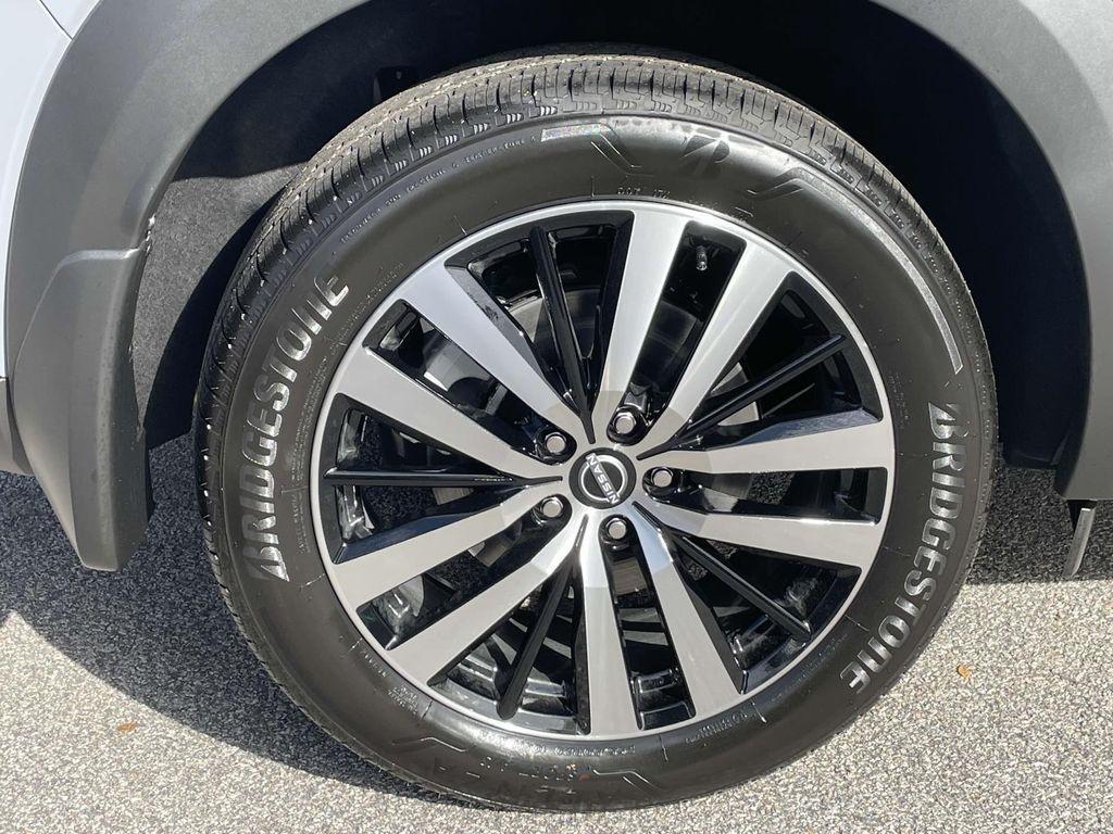 new 2025 Nissan Pathfinder car, priced at $53,400