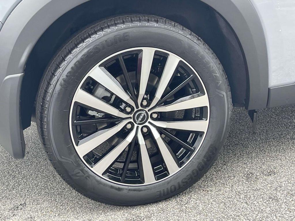 new 2025 Nissan Pathfinder car, priced at $51,845