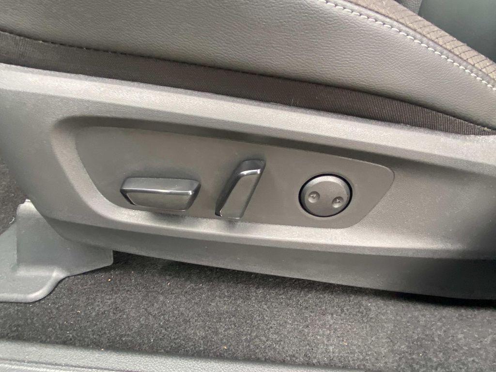 new 2025 Nissan Pathfinder car, priced at $46,475