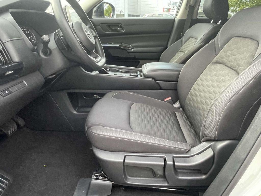 used 2024 Nissan Pathfinder car, priced at $30,000