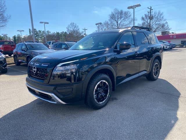 new 2025 Nissan Pathfinder car, priced at $44,501