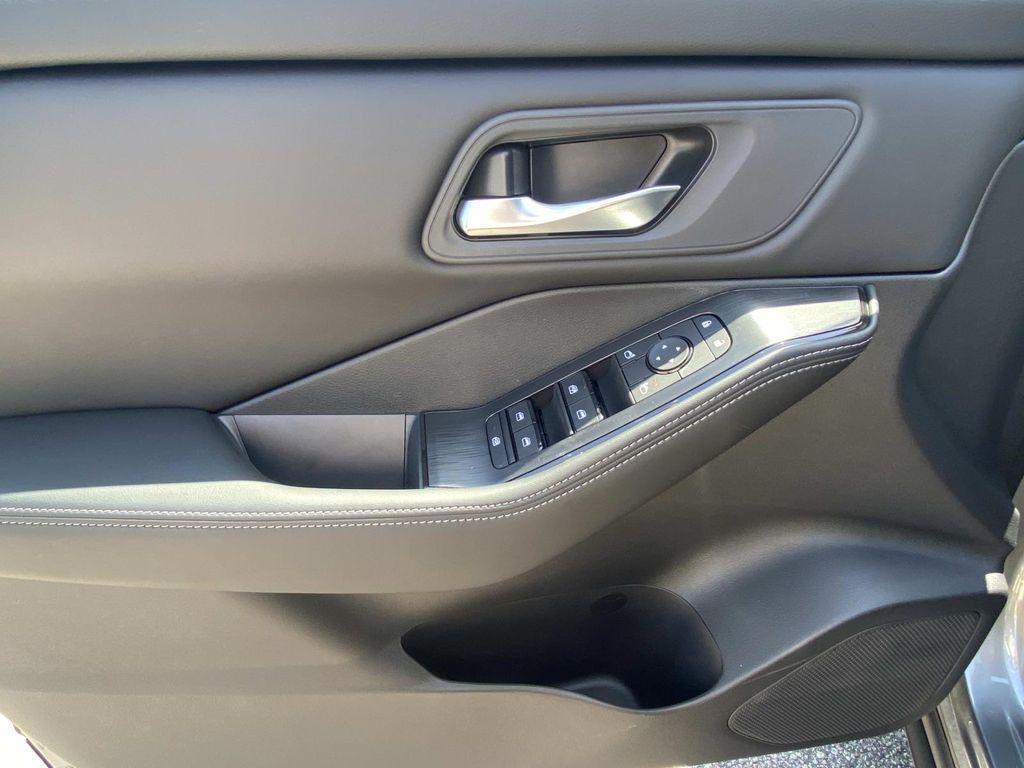 new 2025 Nissan Rogue car, priced at $33,385