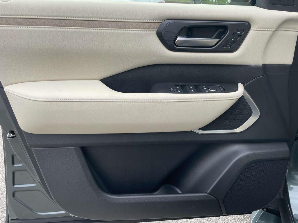 new 2025 Nissan Armada car, priced at $84,090