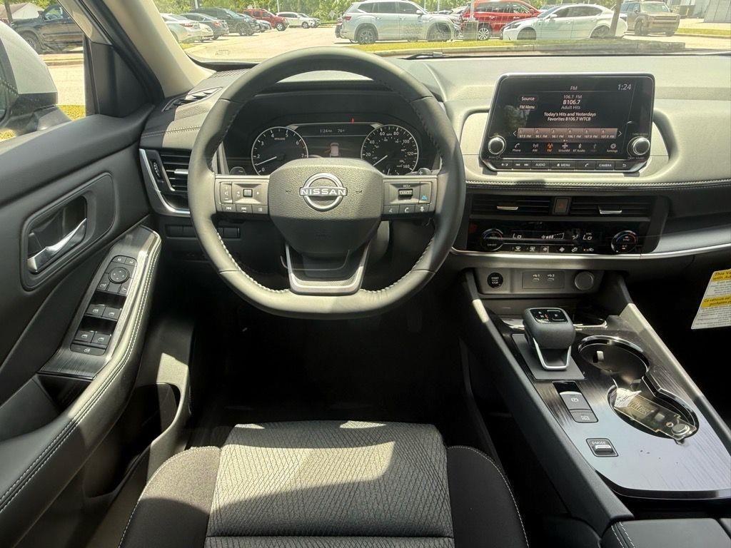new 2025 Nissan Rogue car, priced at $31,895