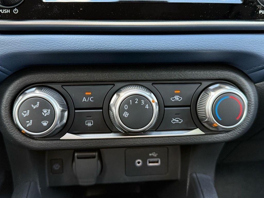new 2025 Nissan Versa car, priced at $22,492