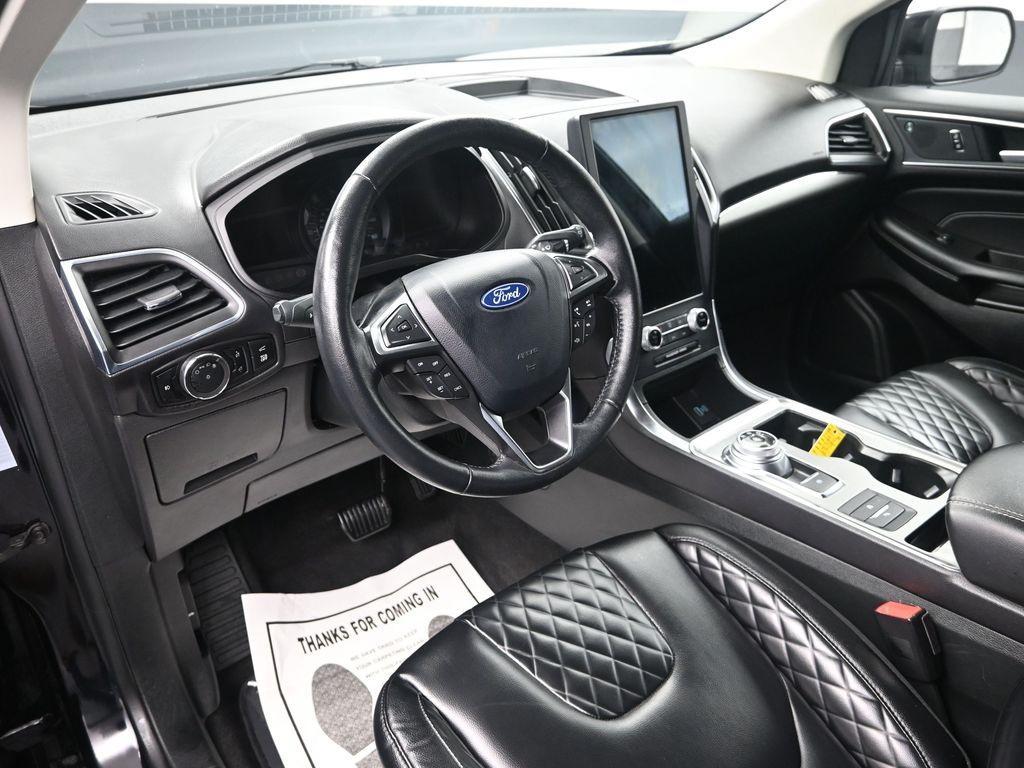 used 2024 Ford Edge car, priced at $28,000