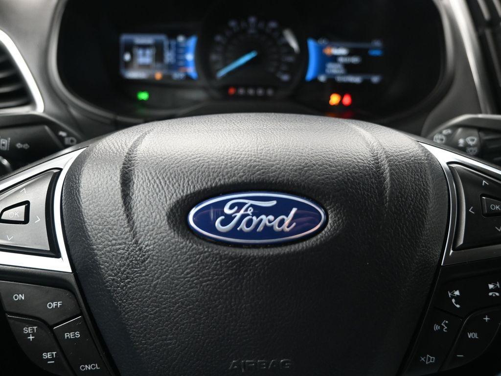 used 2024 Ford Edge car, priced at $28,000