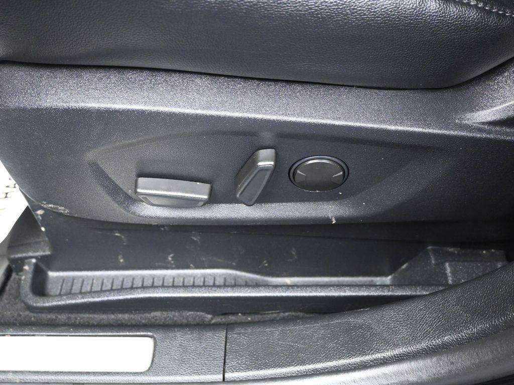 used 2024 Ford Edge car, priced at $28,000