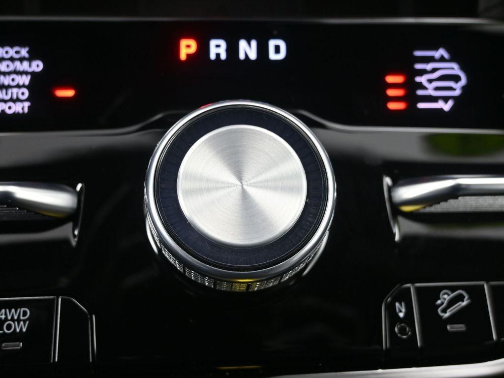 used 2023 Jeep Grand Cherokee car, priced at $39,000