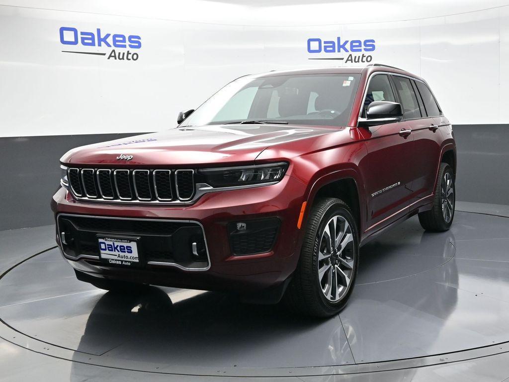 used 2023 Jeep Grand Cherokee car, priced at $39,000