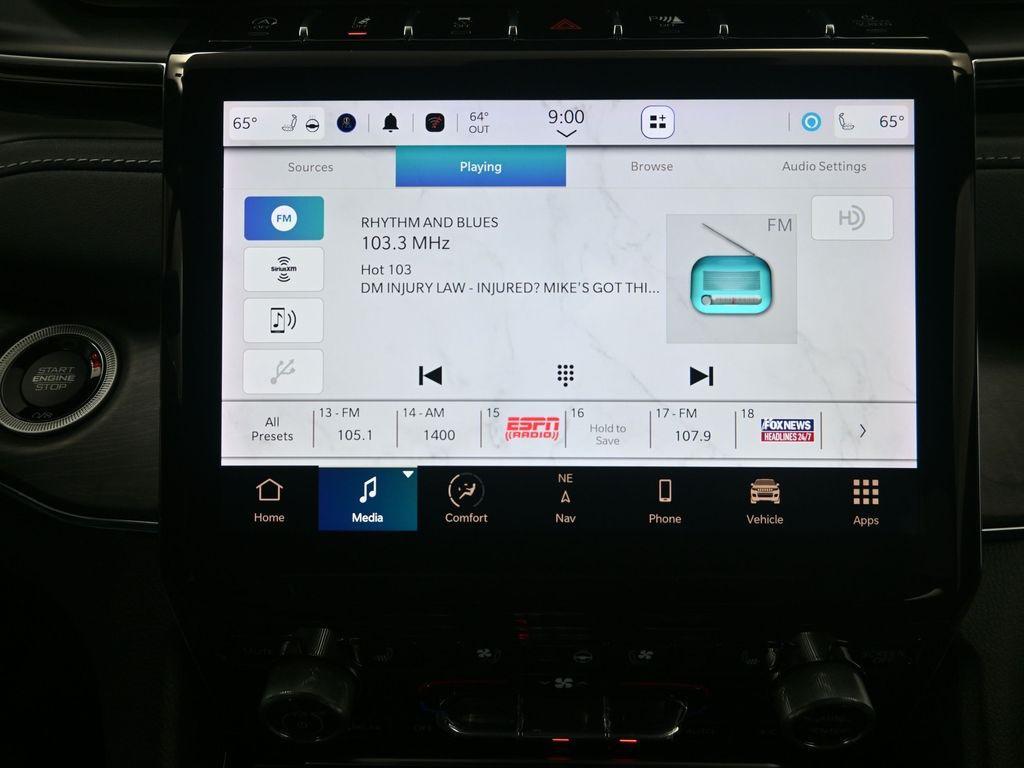 used 2023 Jeep Grand Cherokee car, priced at $39,000