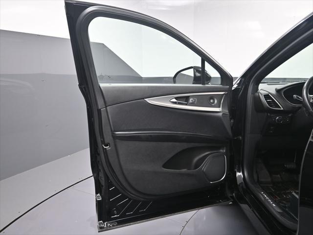used 2020 Lincoln Nautilus car, priced at $31,500