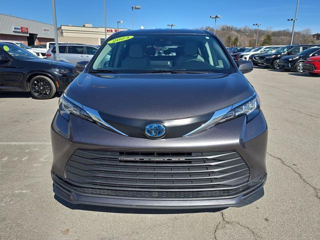 used 2023 Toyota Sienna car, priced at $33,500