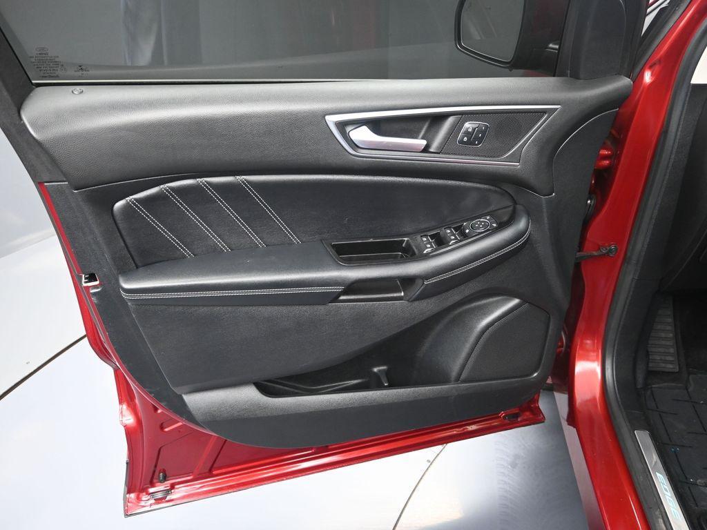 used 2016 Ford Edge car, priced at $16,000