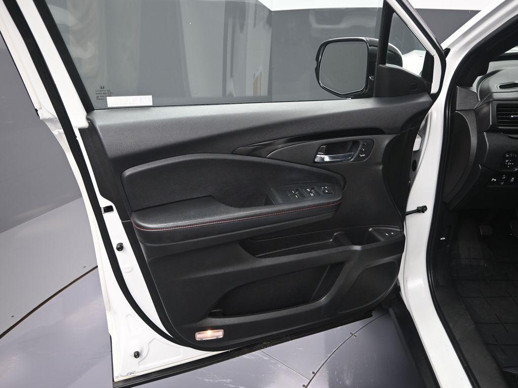 used 2022 Honda Pilot car, priced at $31,500