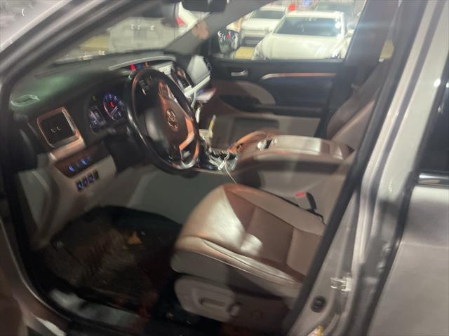 used 2018 Toyota Highlander car, priced at $23,000