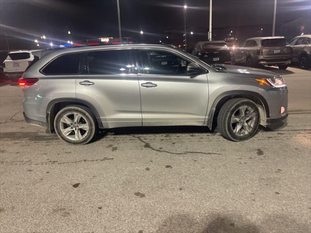 used 2018 Toyota Highlander car, priced at $23,000