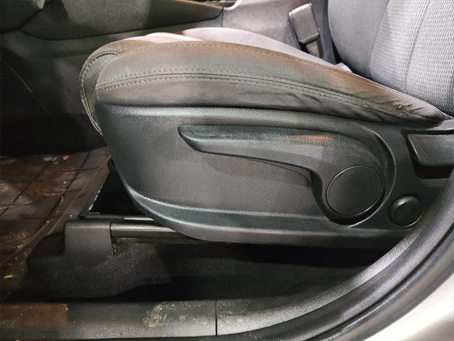 used 2020 Hyundai Santa Fe car, priced at $15,500