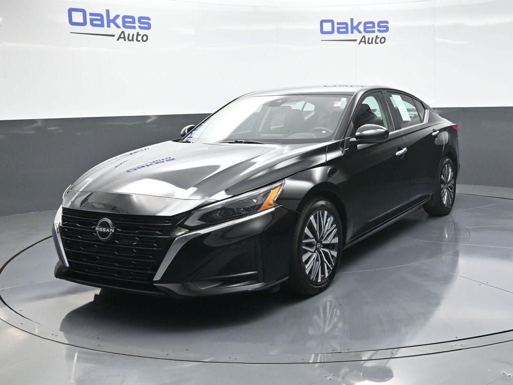 used 2023 Nissan Altima car, priced at $18,000