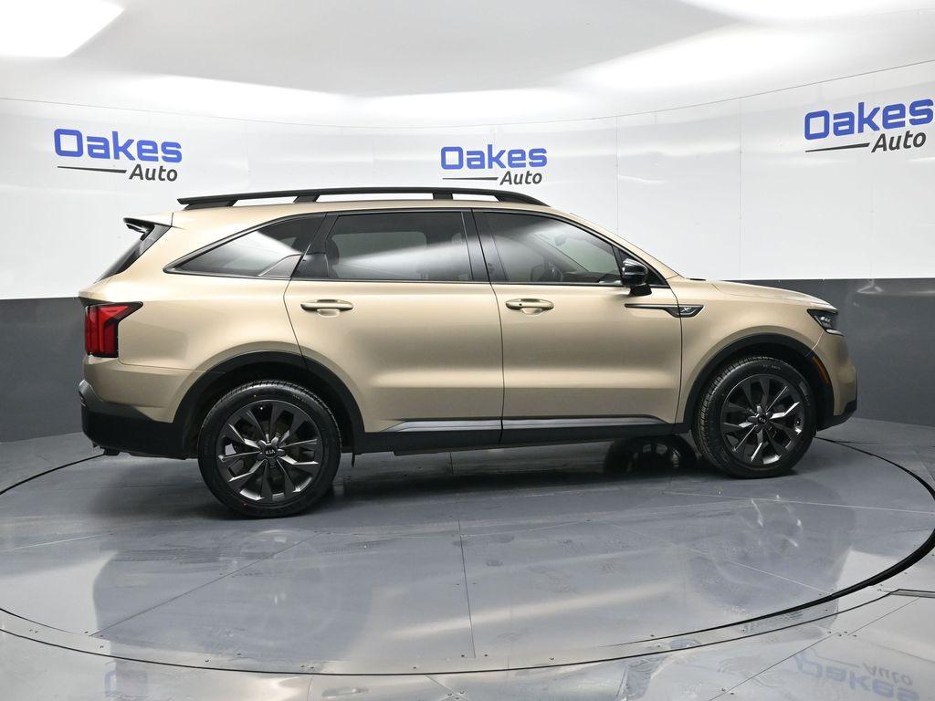 used 2021 Kia Sorento car, priced at $21,000