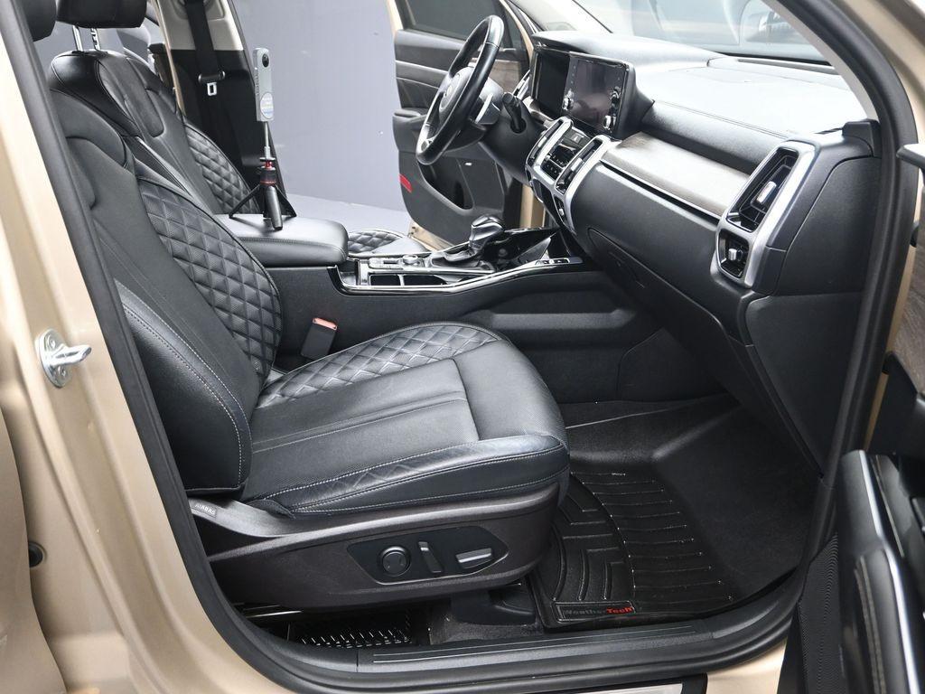 used 2021 Kia Sorento car, priced at $21,000