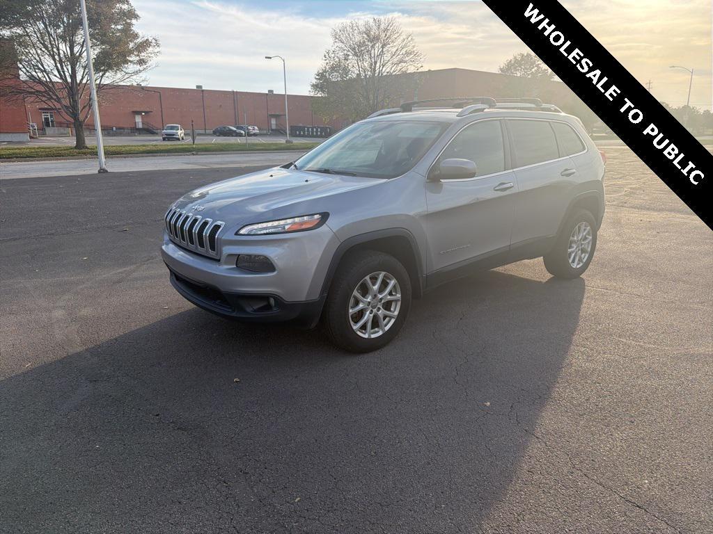 used 2014 Jeep Cherokee car, priced at $7,000