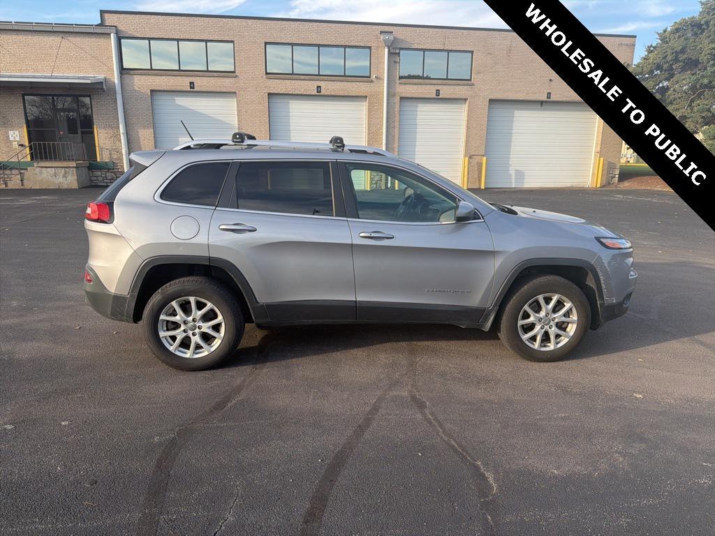 used 2014 Jeep Cherokee car, priced at $7,000