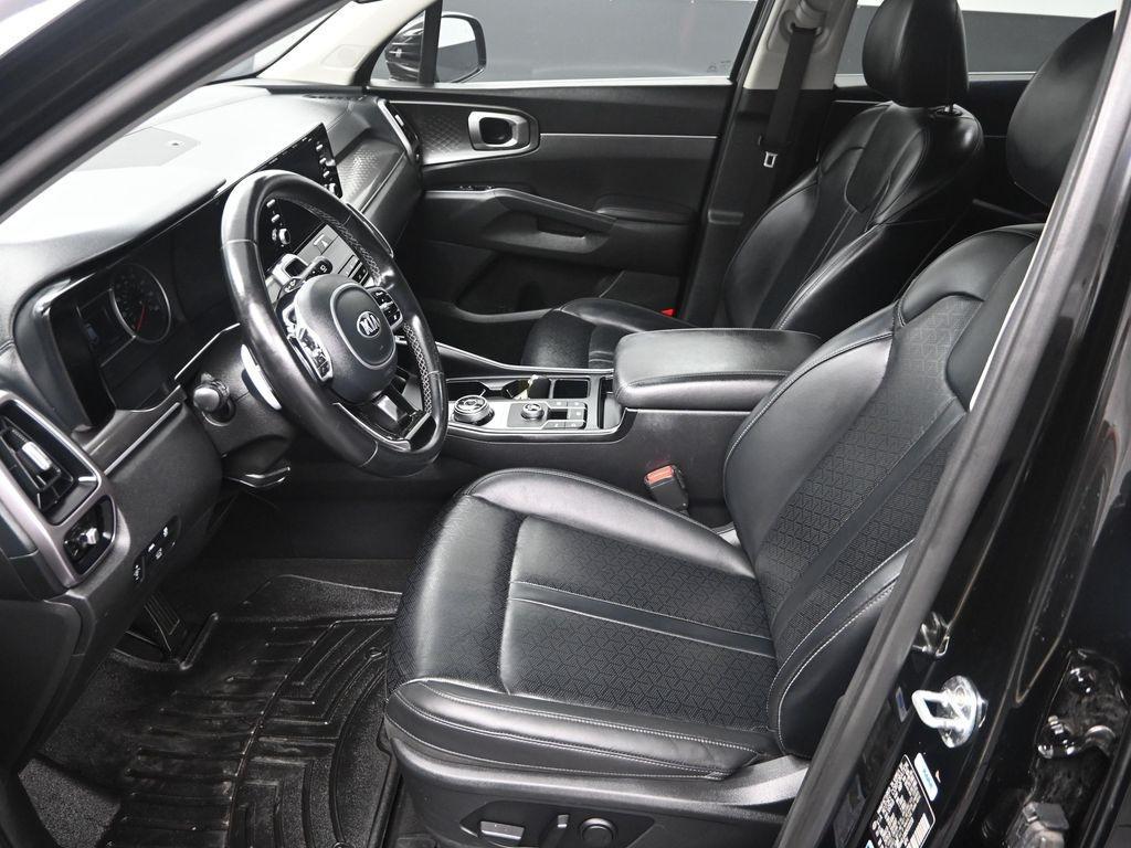 used 2021 Kia Sorento Hybrid car, priced at $20,000