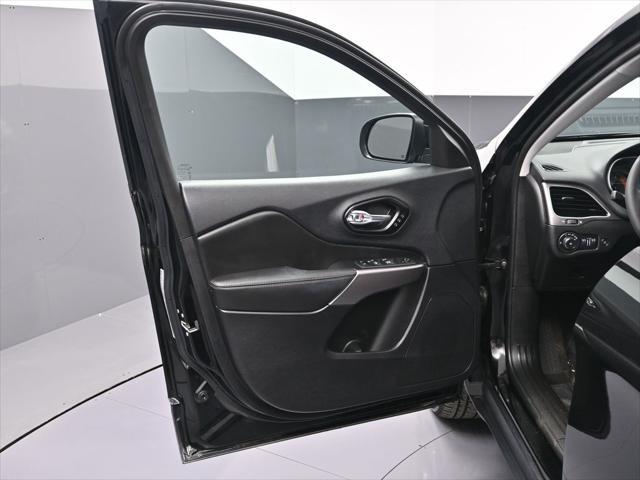 used 2022 Jeep Cherokee car, priced at $27,000