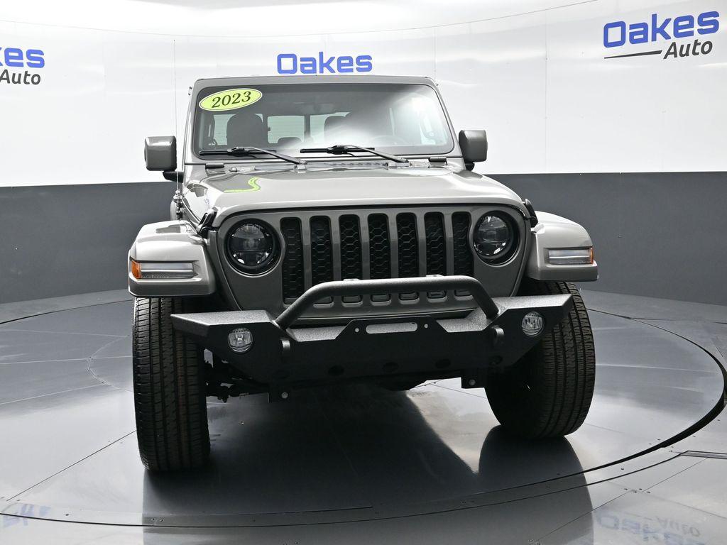 used 2023 Jeep Gladiator car, priced at $38,000