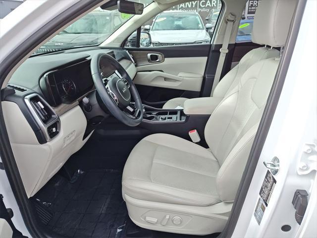 used 2023 Kia Sorento car, priced at $30,000