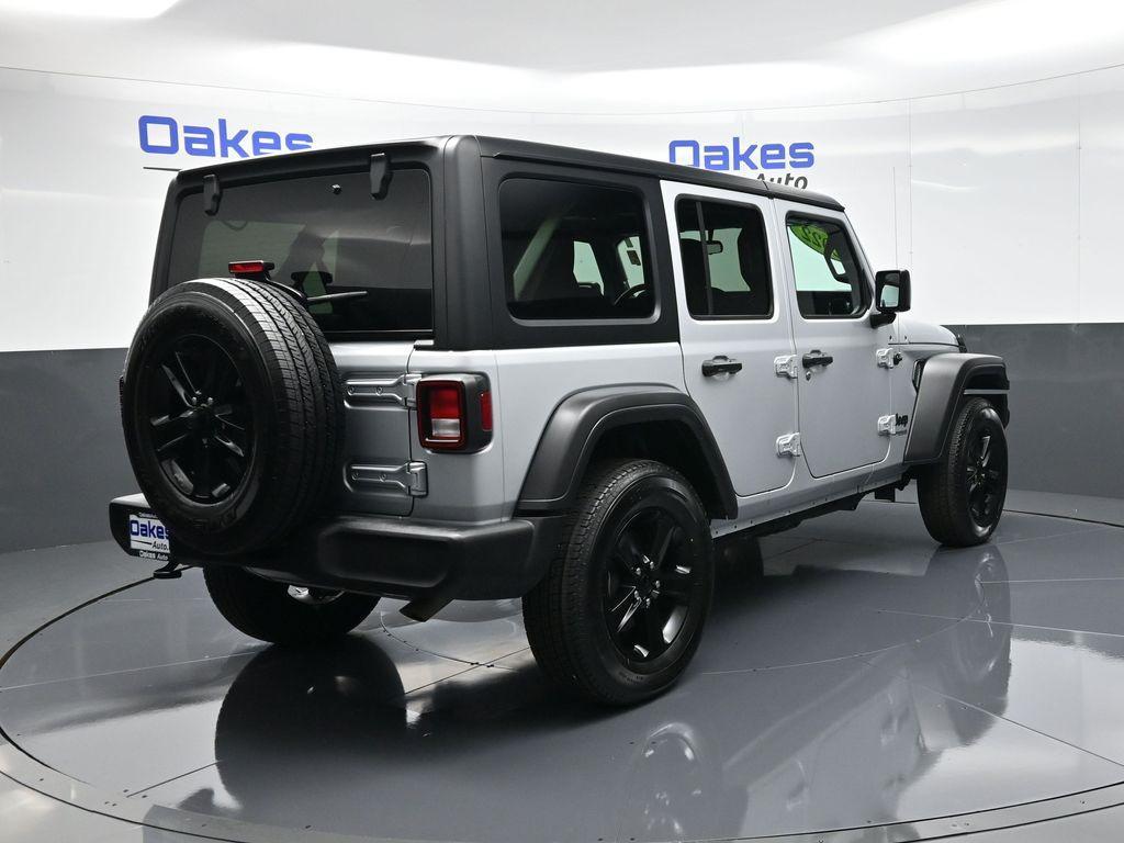 used 2022 Jeep Wrangler Unlimited car, priced at $31,000