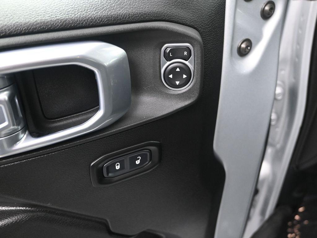 used 2022 Jeep Wrangler Unlimited car, priced at $31,000