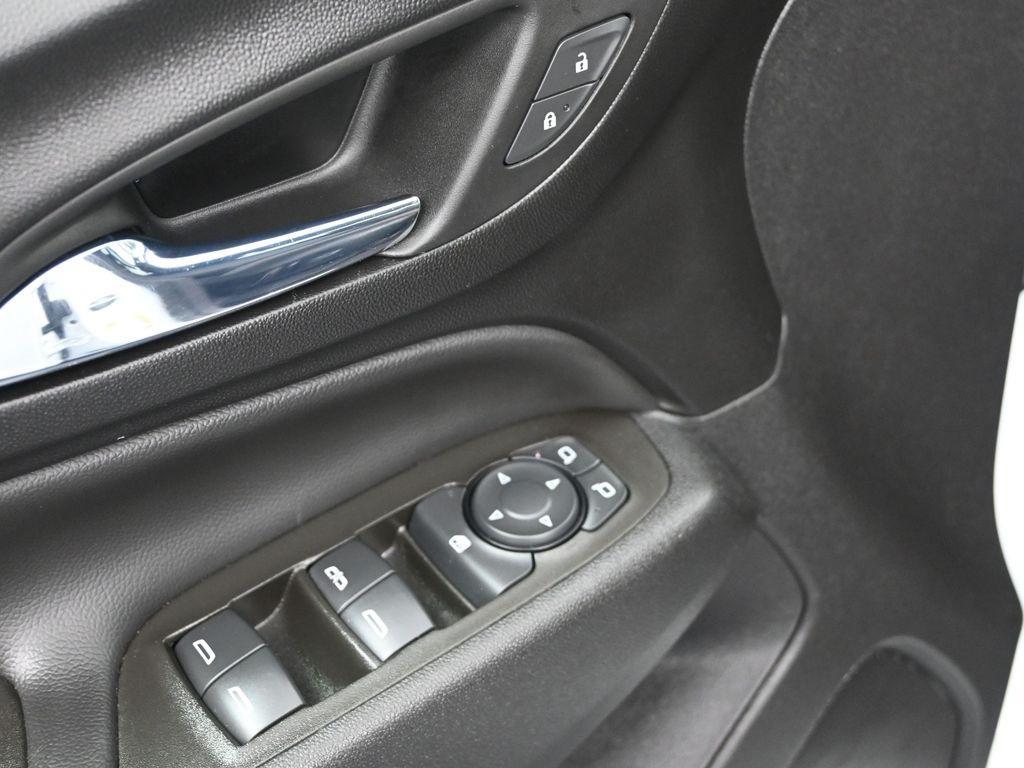 used 2024 Chevrolet Equinox car, priced at $23,000