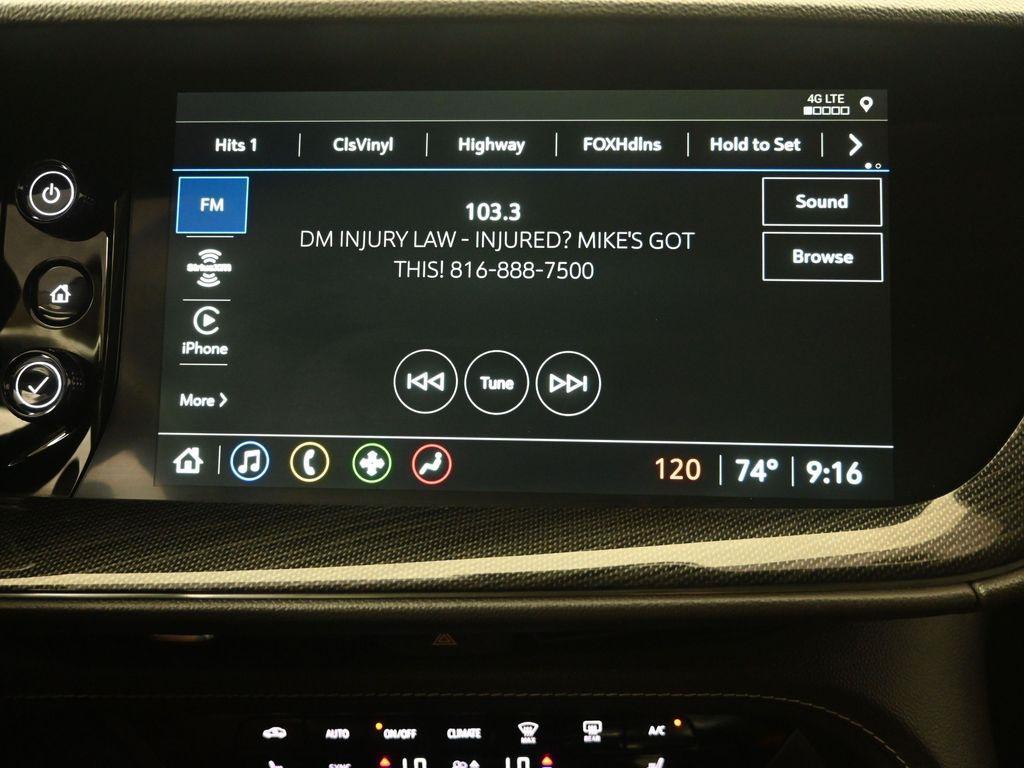 used 2022 Buick Envision car, priced at $23,000