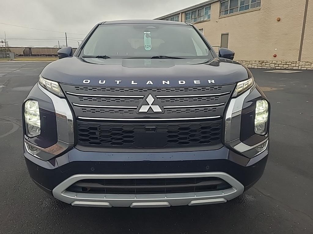 used 2022 Mitsubishi Outlander car, priced at $19,500