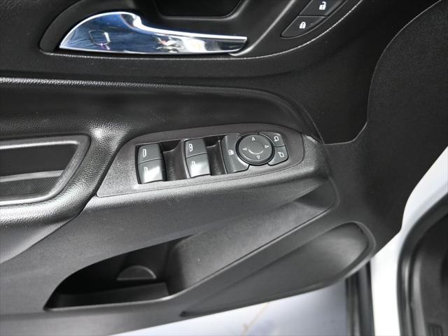used 2020 Chevrolet Equinox car, priced at $15,000