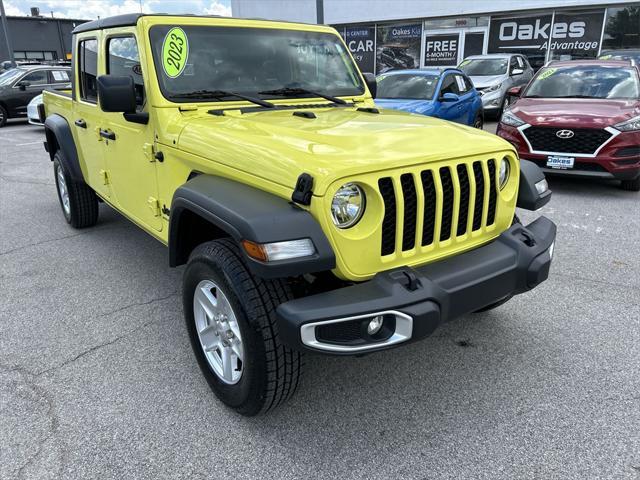 used 2023 Jeep Gladiator car, priced at $37,000