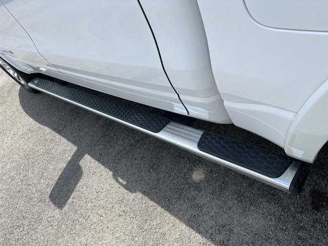 used 2022 Ram 1500 car, priced at $33,000