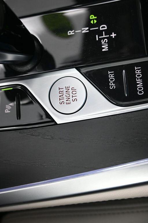 used 2022 BMW X7 car, priced at $49,000