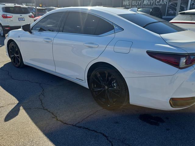 used 2022 Lexus ES 300h car, priced at $30,000