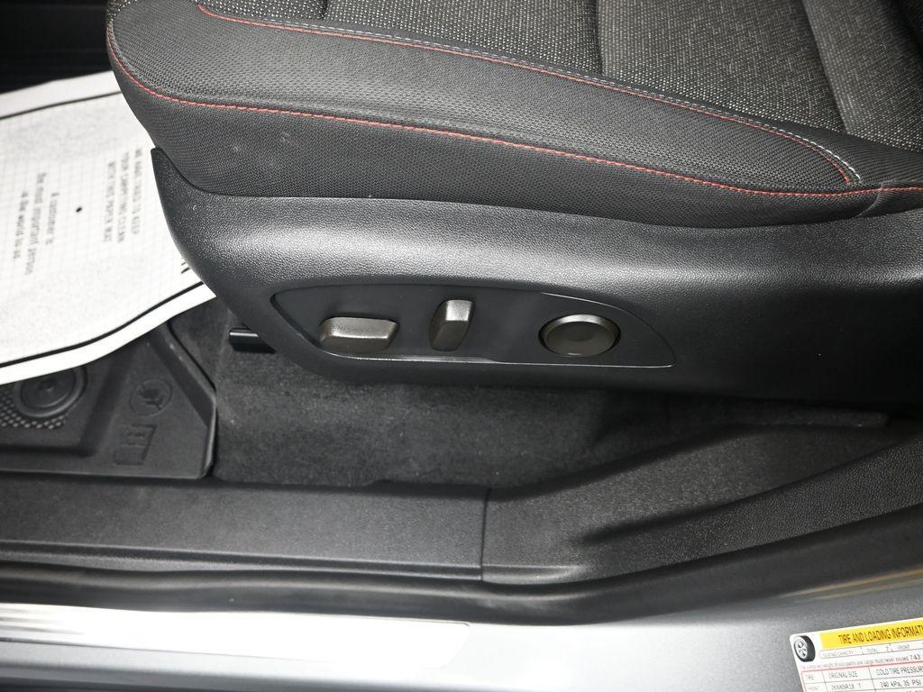 used 2024 Chevrolet Traverse car, priced at $47,500