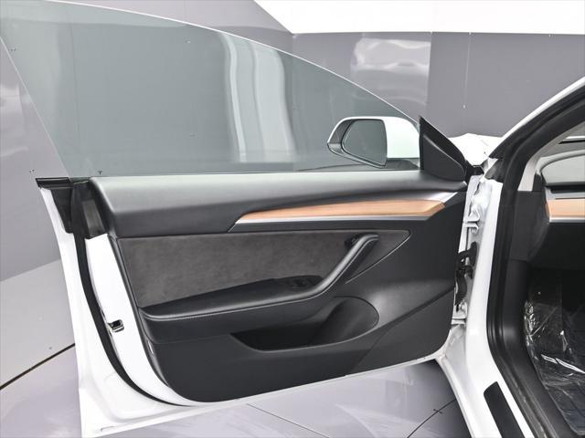 used 2021 Tesla Model 3 car, priced at $25,500