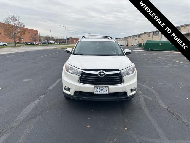 used 2015 Toyota Highlander car, priced at $18,500